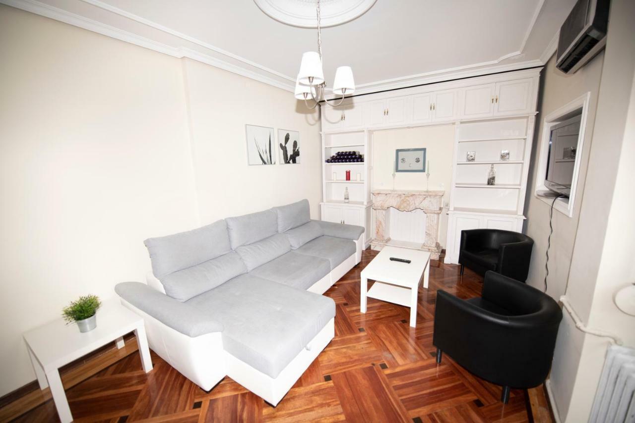 Апартаменты Espacios Blanco Santiago - Con Parking. Вальядолид Экстерьер фото